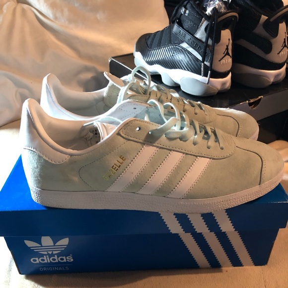 Adidas gazelle sz 8 - Picture 3 of 4